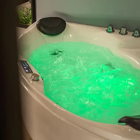 公寓 Life - Idromassaggio Nel Centro Storico