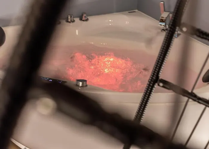 Life - Idromassaggio Nel Centro Storico 아파트